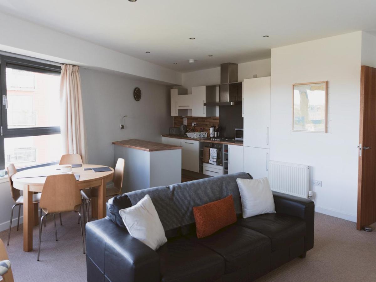 Pass The Keys Lovely 2-Bed Flat Glasgow Harbour Free Parking 외부 사진