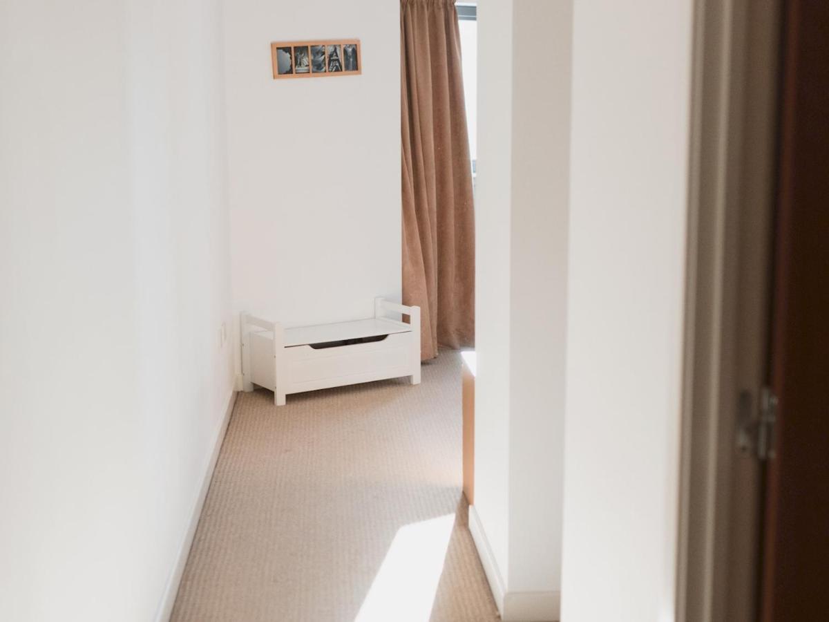Pass The Keys Lovely 2-Bed Flat Glasgow Harbour Free Parking 외부 사진